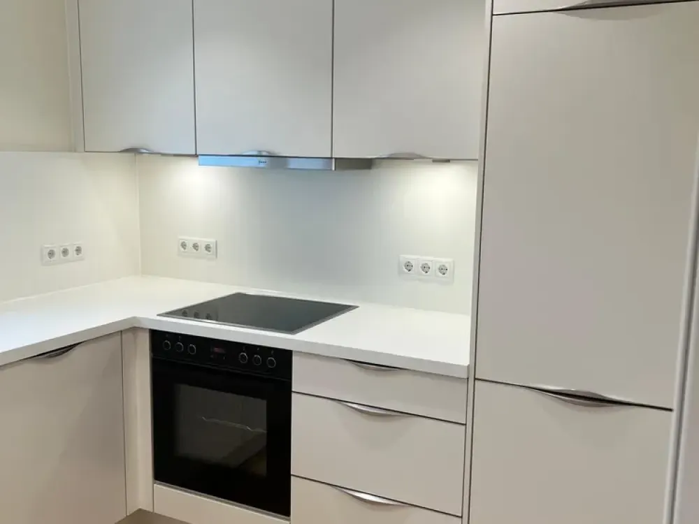 Completely Renovated Bright 2.5 Room Apartment in Markdorf for Long-Term Rent