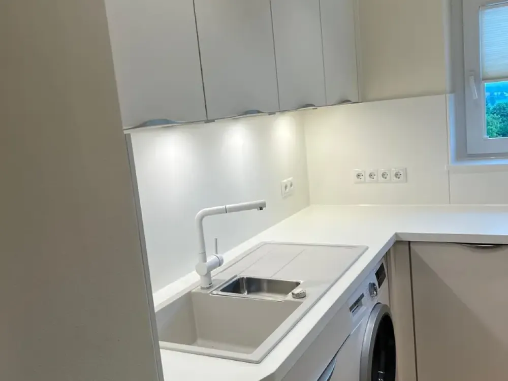 Completely Renovated Bright 2.5 Room Apartment in Markdorf for Long-Term Rent
