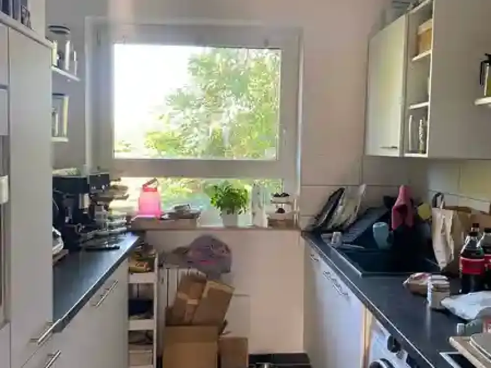Übernahme der Einbaküche möglich - 3-Zimmer-Wohnung mit Balkon und Tageslichtbad