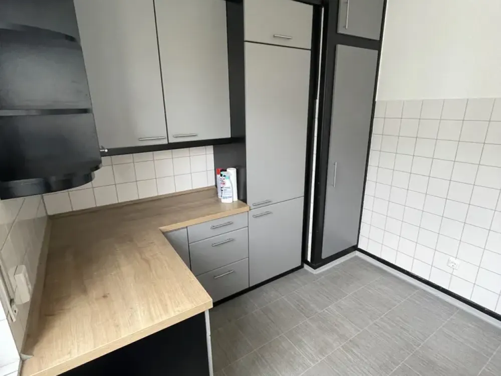 Quiet upscale residential area in Frankfurt: 3-room apartment in Dornbusch