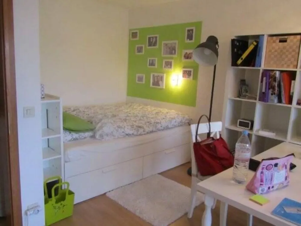 Quiet Furnished 1-Room Apartment in St. Johann from Private Owner (Reserved)