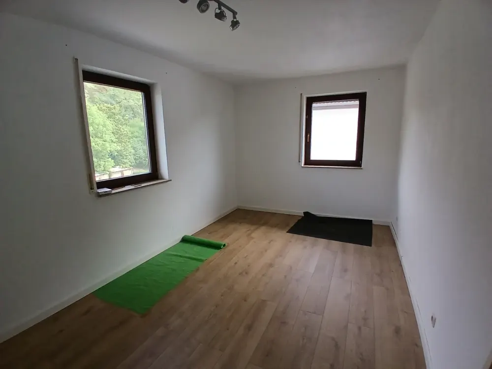 Bright 3-Room Apartment in Bruchsal with View of Greenery