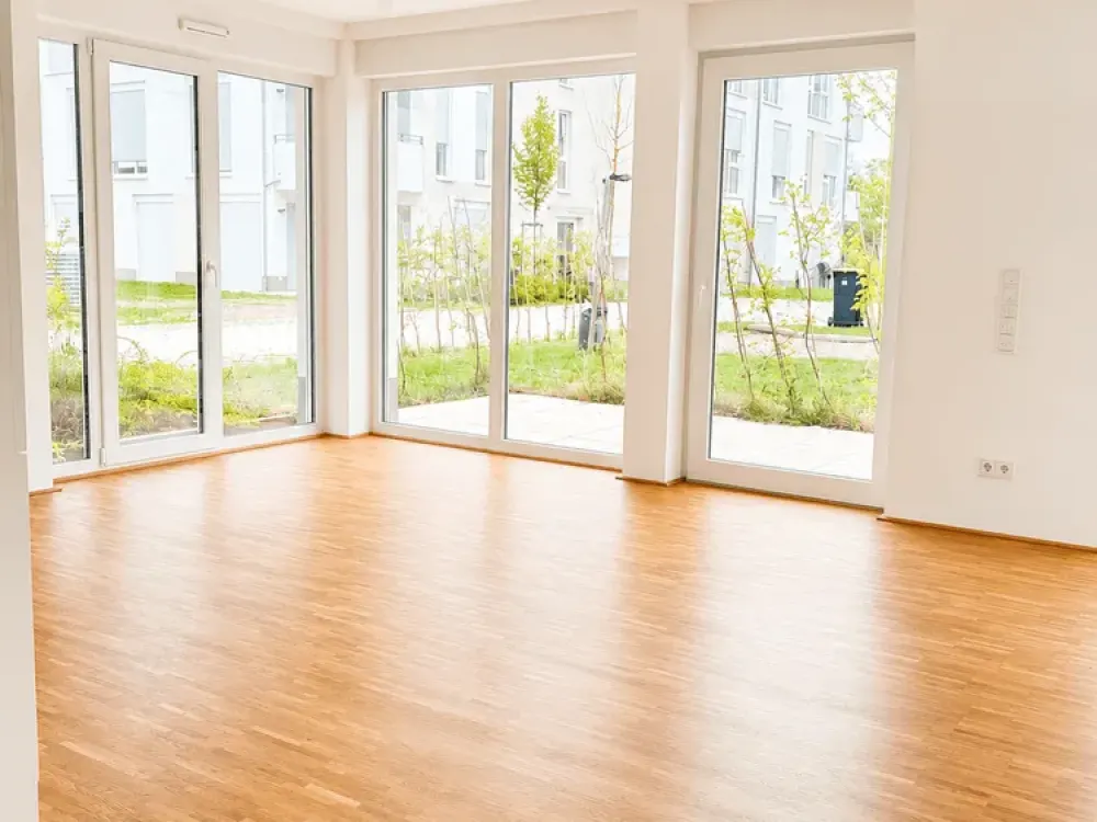 Attractive 3-Room Apartment with Terrace and Fitted Kitchen