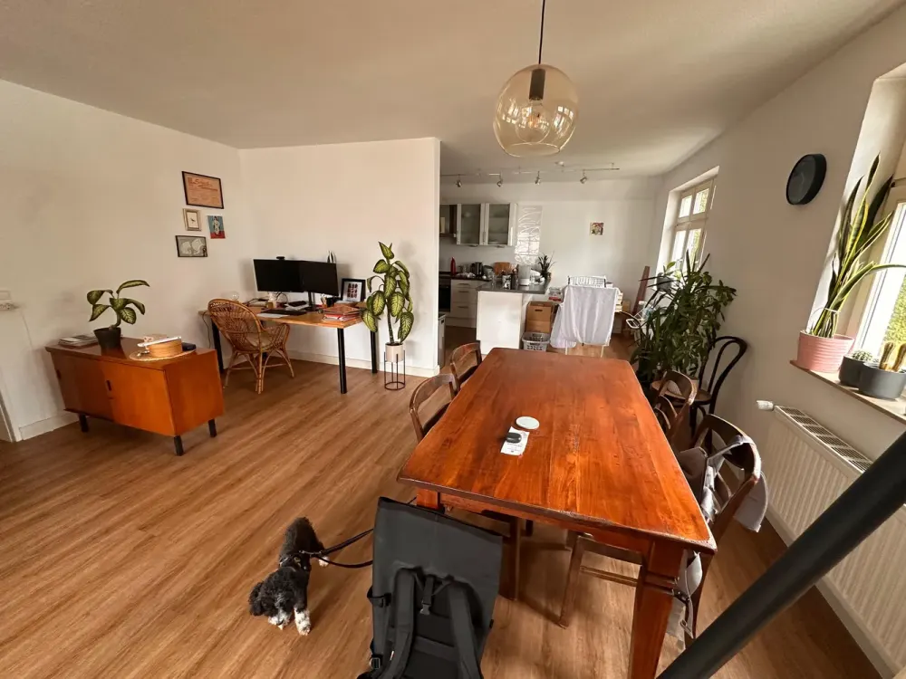 Bright modern city apartment with balcony, only 5 minutes to the city center