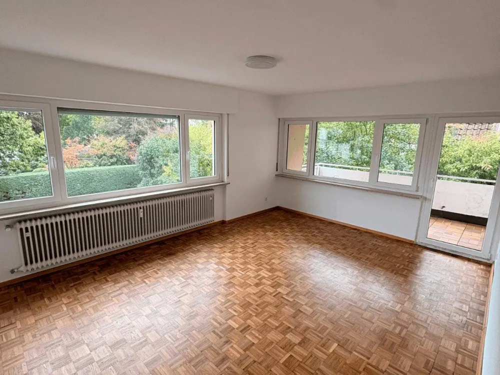 Stylishly Renovated: 3-Room Apartment in Friedrichshafen