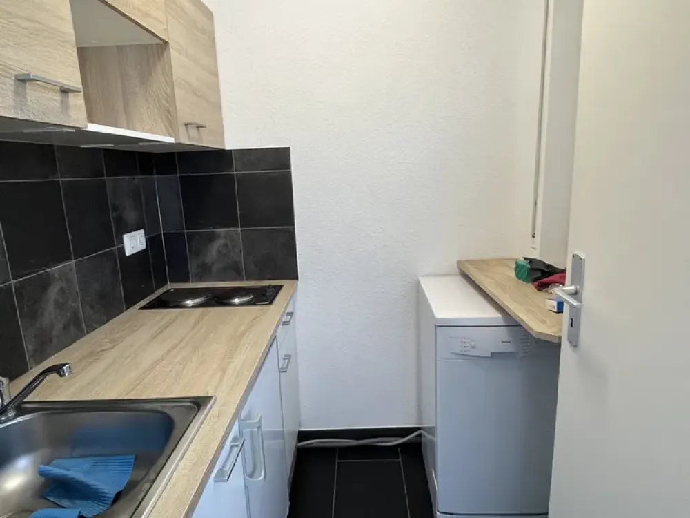 Schöne, helle und ruhige 1-Zimmer Wohnung im Frankfurter Norden zu vermieten.