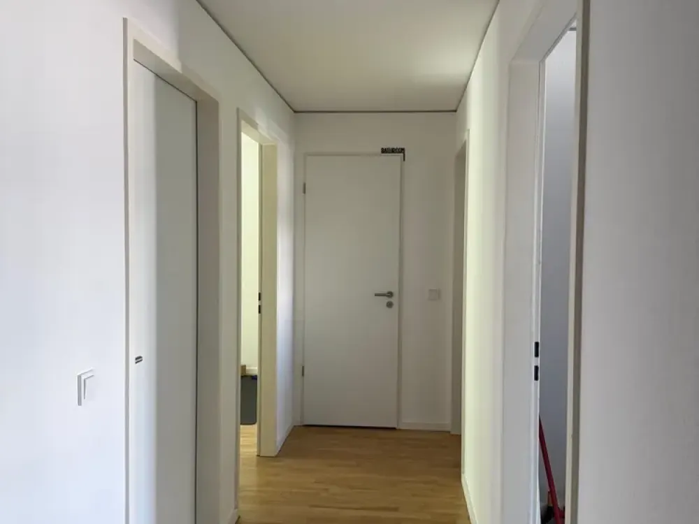 Lichtdurchflutete 3-Zimmer-Wohnung mit 2 Balkonen - zentral & ab 01.11. verfügbar