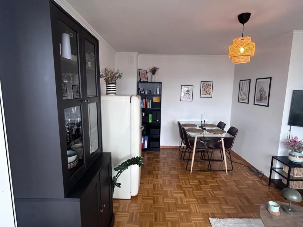 2 Zimmer Wohnung mit Balkon und Duplex-Garage