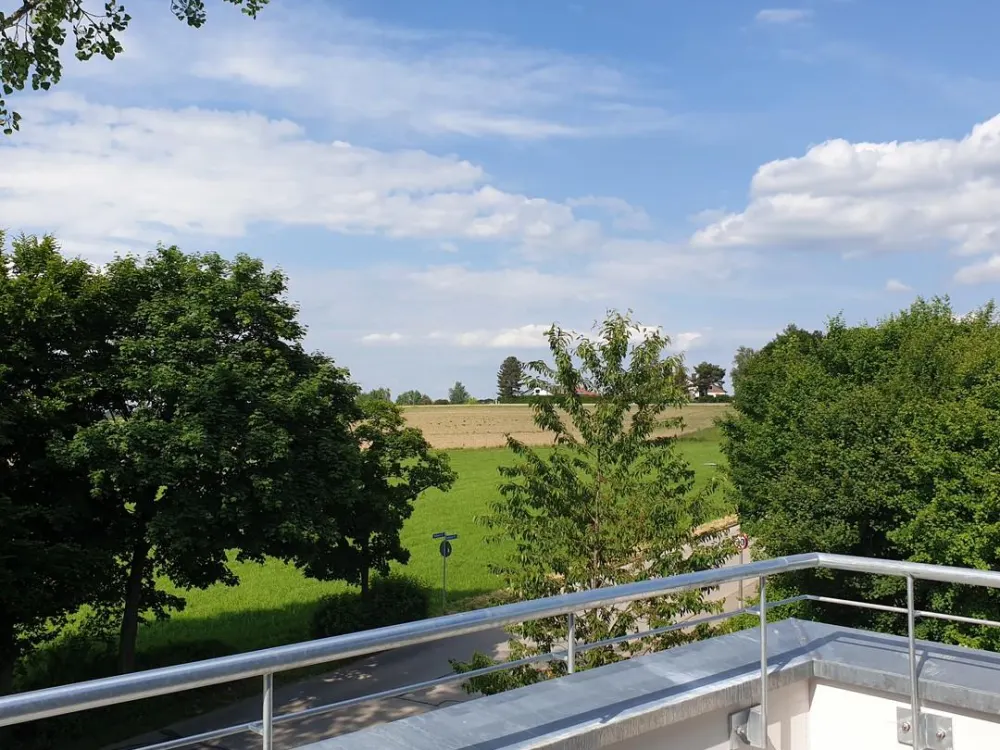4-Room Penthouse Apartment with Huge Roof Terrace