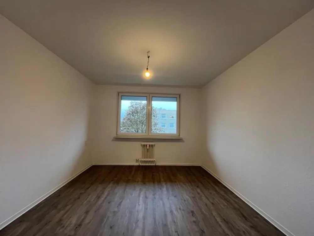 This is a place to stay: individual 2-room apartment