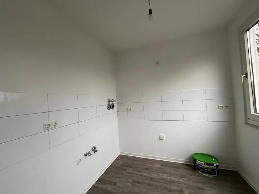 This is a place to stay: individual 2-room apartment