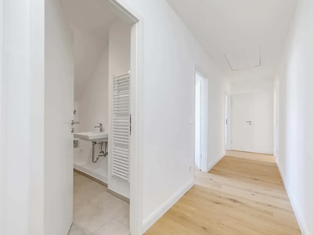 First occupancy after renovation - Viewings on 12.9 at 12 o'clock