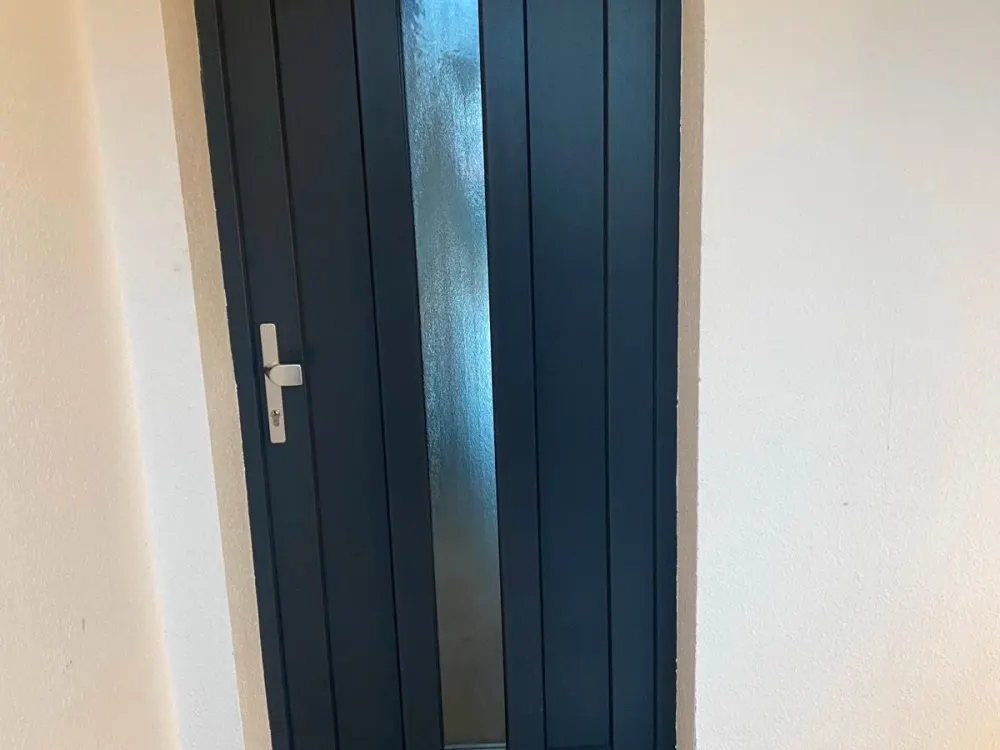 Apartment (Rent)