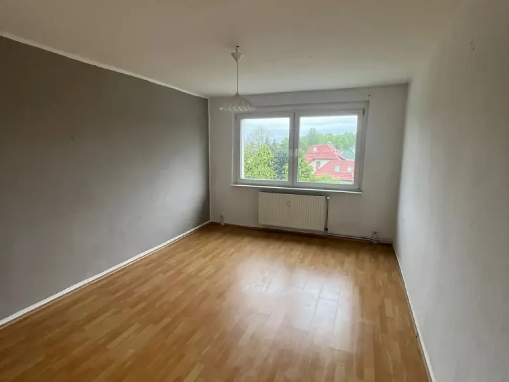 Attractive 3-Room Apartment with Fitted Kitchen and Daylight Bathroom with Shower