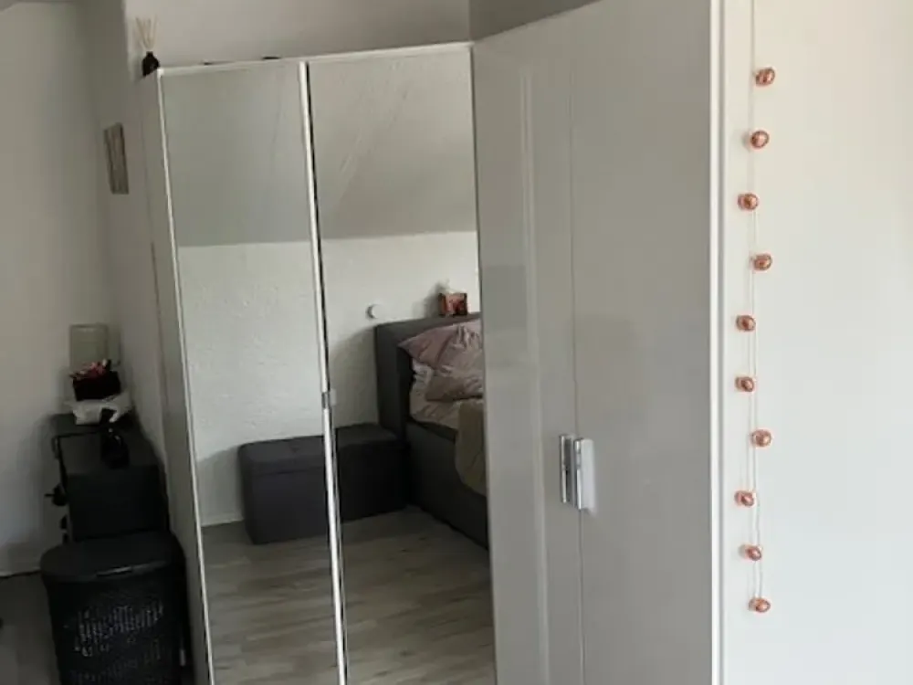شقة علوية مؤثثة بالكامل بغرفة ونصف في كارلسروه نوردويستشتات
