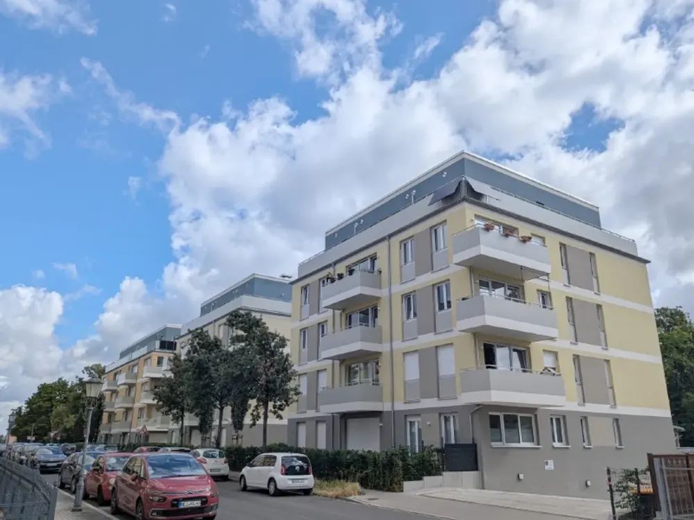 Panorama Penthouse with Wide View: 4 Rooms with Fitted Kitchen & Underground Parking