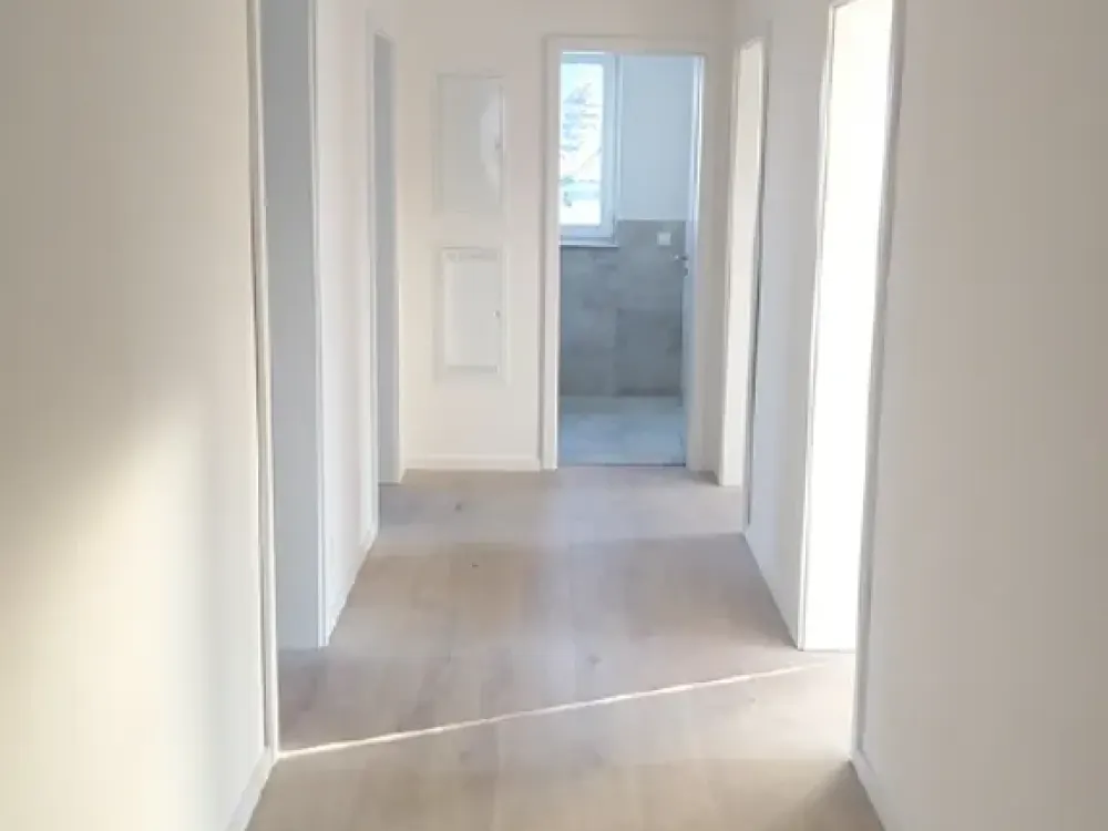 Panorama Penthouse with Wide View: 4 Rooms with Fitted Kitchen & Underground Parking