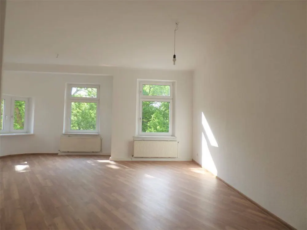 Leutzsch - Beautiful 3-Room Apartment | Guest WC | Rental Garden!