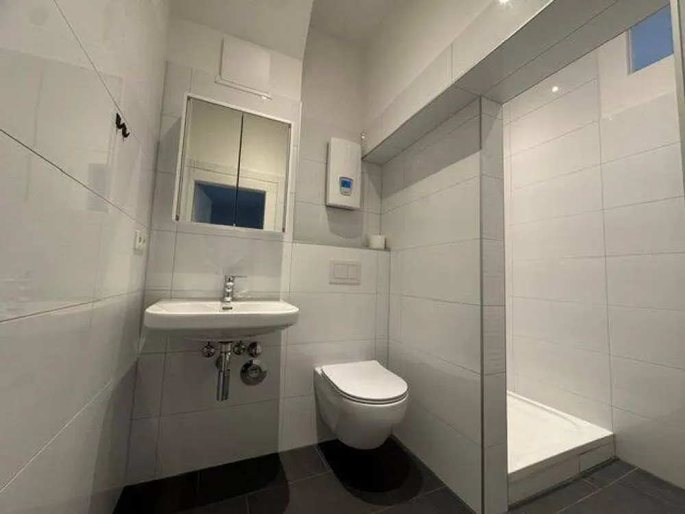 3 Rooms in the Heart of Laufamholz