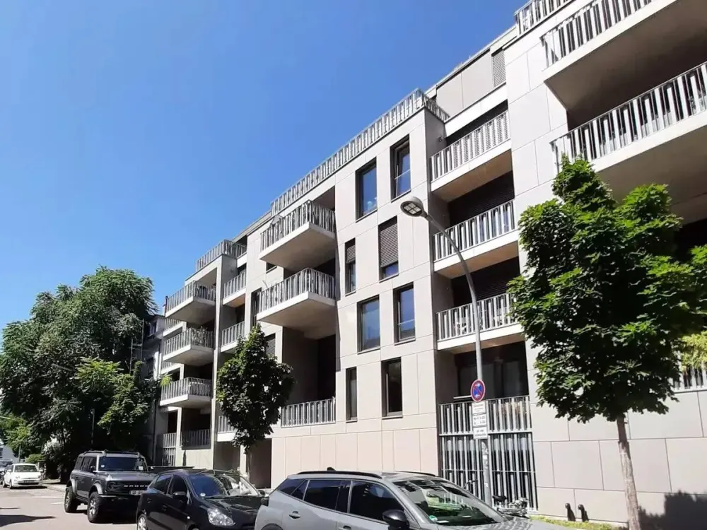 Exclusive, fully furnished apartment