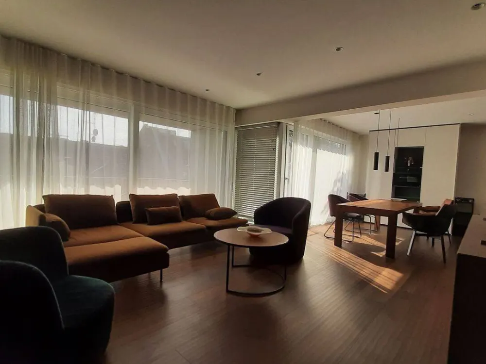 Exclusive, fully furnished apartment