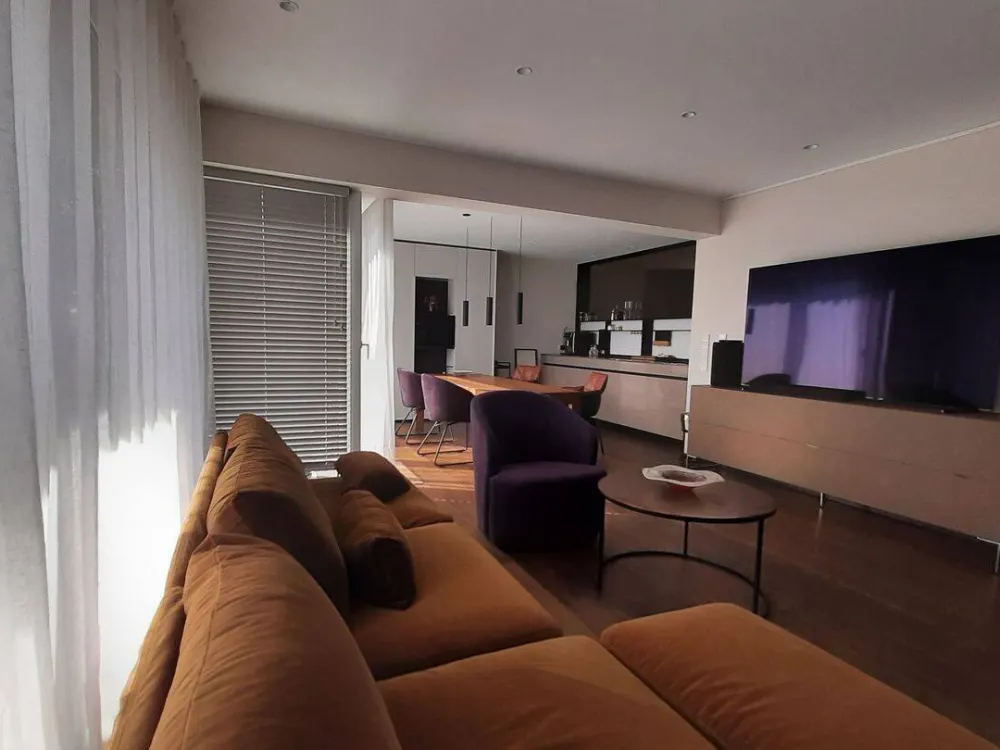 Exclusive, fully furnished apartment
