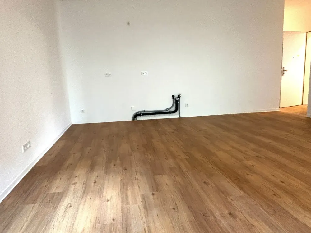 4-room apartment (Type 13) with private garden, two bathrooms and cellar
