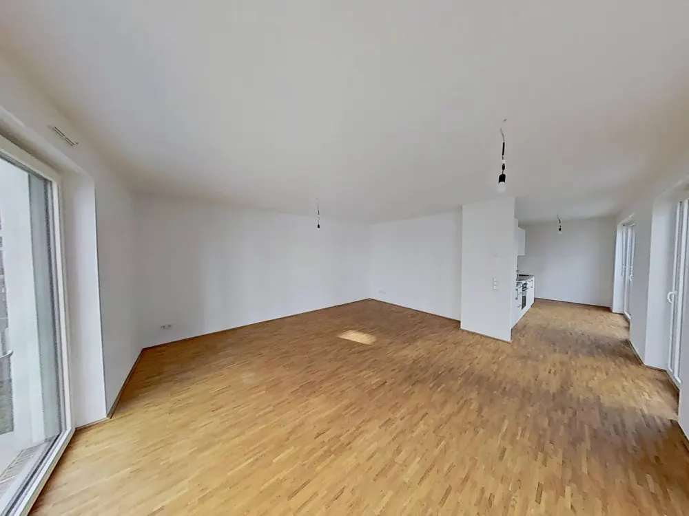 Stylish 2-Room Apartment with Balcony and Fitted Kitchen!