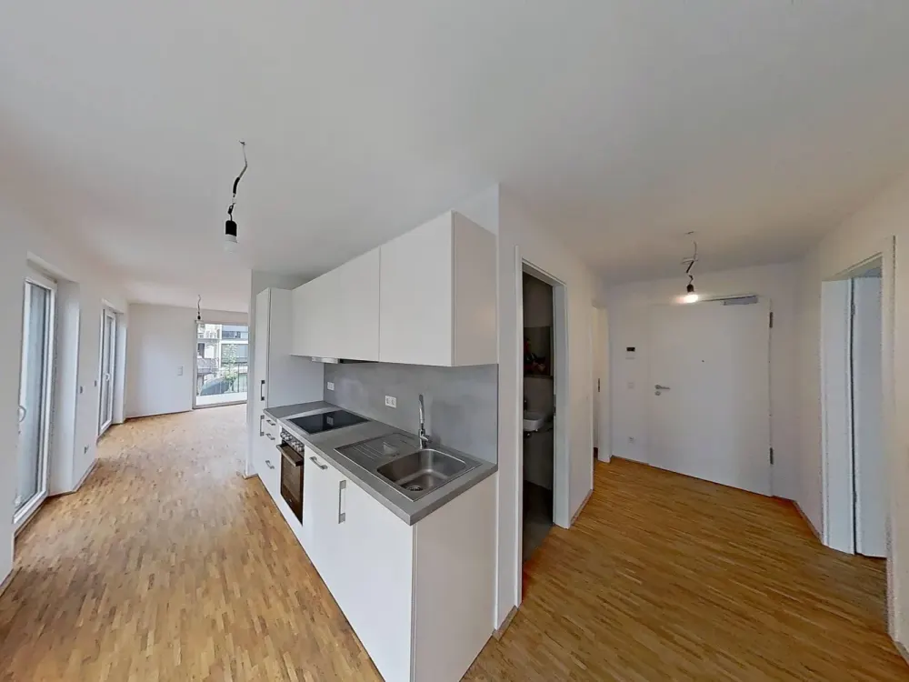 Stylish 2-Room Apartment with Balcony and Fitted Kitchen!