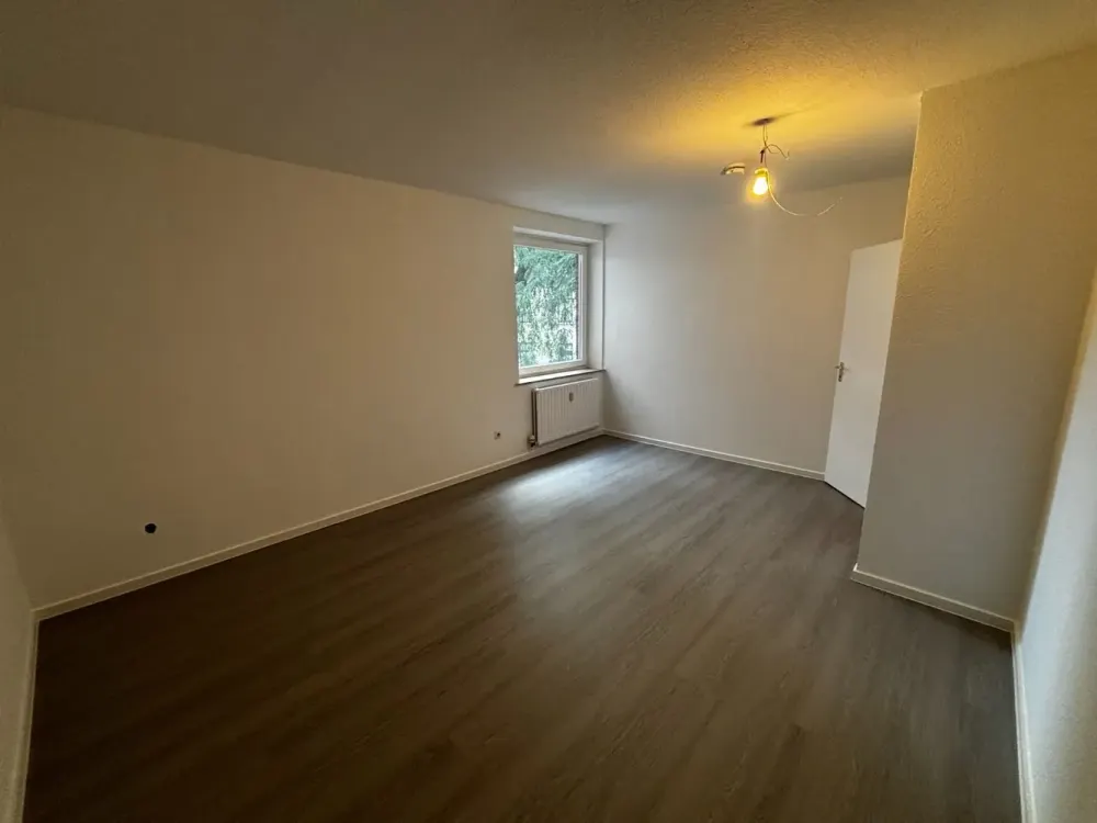 zentral gelegene geräumige 2-Zimmer Wohnung mit 2 Balkonen
