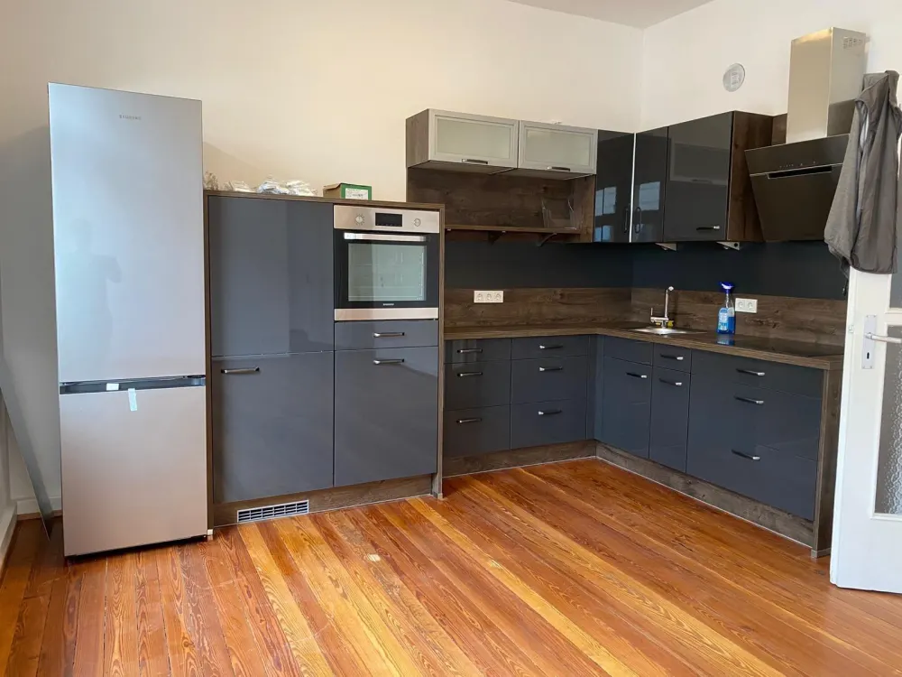 3.5 Room Kitchen 2 Bathrooms Balcony Apartment Rotenbühl Fully Renovated