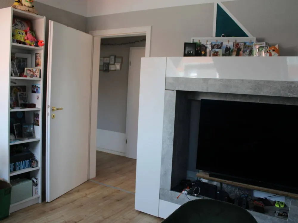 Singles & Couples - Optimal Location - Very Well Maintained