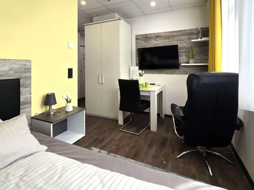 Single Apartment, fully equipped, practical & comfortable, best location Offenbach