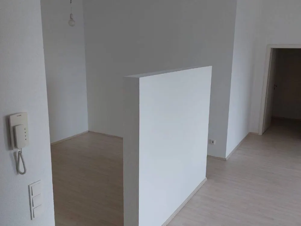 Schöne 2-Zimmer-Wohnung mit 59 m² in zentraler Lage zu vermieten.