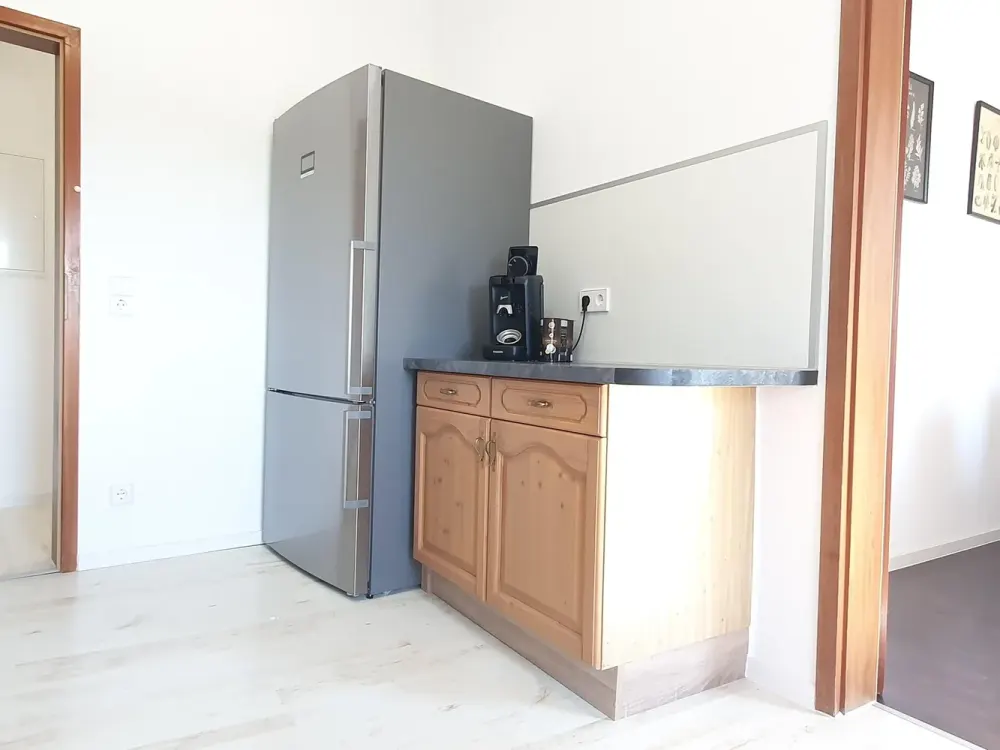 Dreamily Furnished 6-Room Apartment with 2 Bathrooms (Suitable for Shared Living)