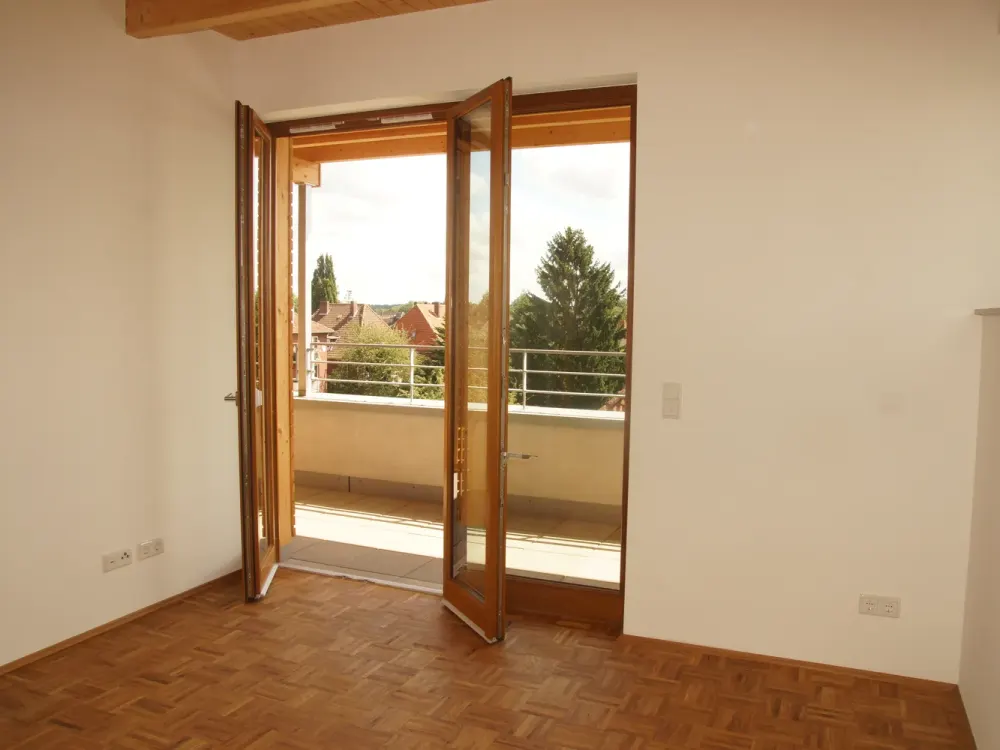 Münster-Mauritz: 2 rooms, kitchen, bathroom, hallway, storage room and roof terraces in east and west, fully renovated