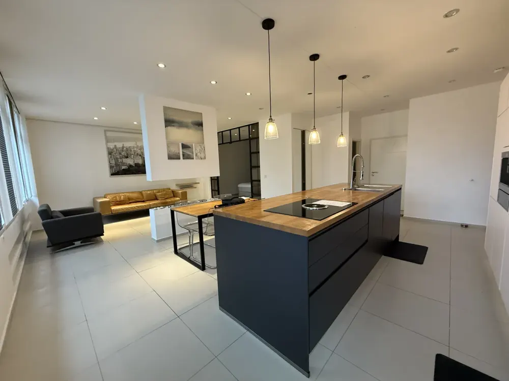 Exclusive Loft Apartment in Spectacular City Center