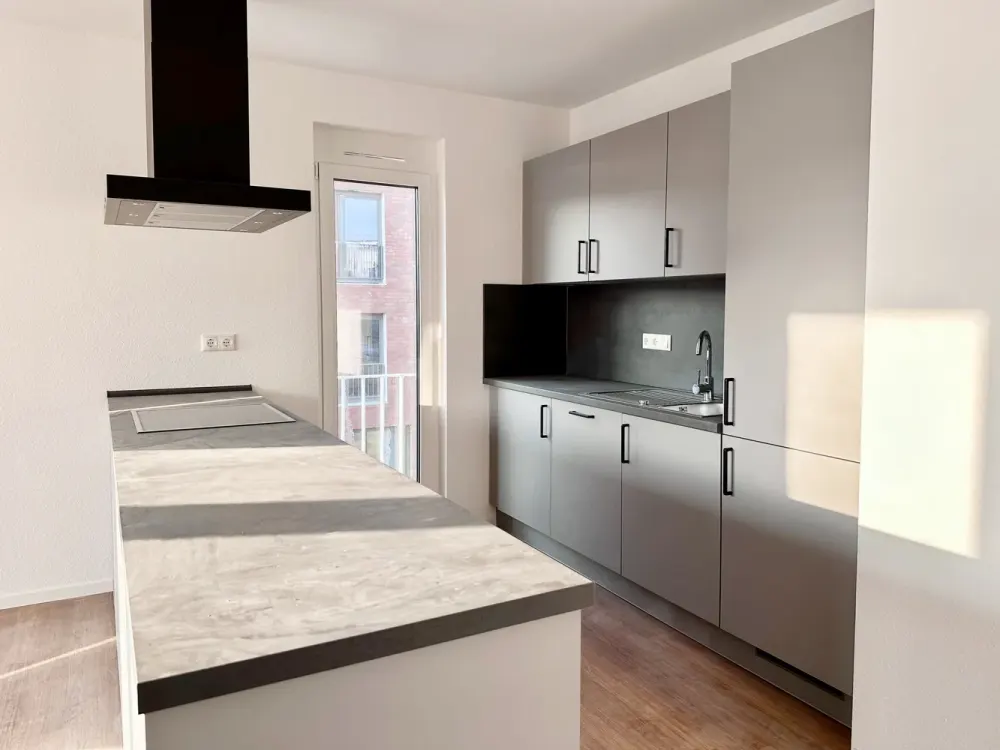 New Development Area Hannover KRONSRODE: Built-in Kitchen/Cooking Island, Balcony, 2 Bathrooms, Underfloor Heating, Elevator, Cellar, Underground Parking