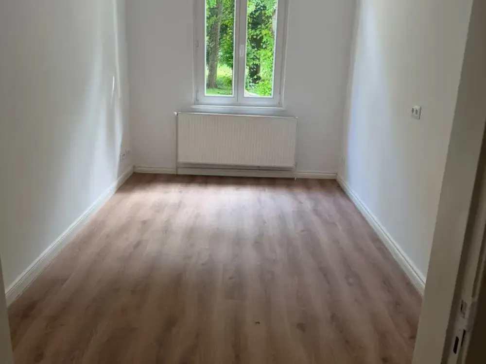 Plenty of Space in Bad Doberan: 4-Room Apartment with Shared Garden Use