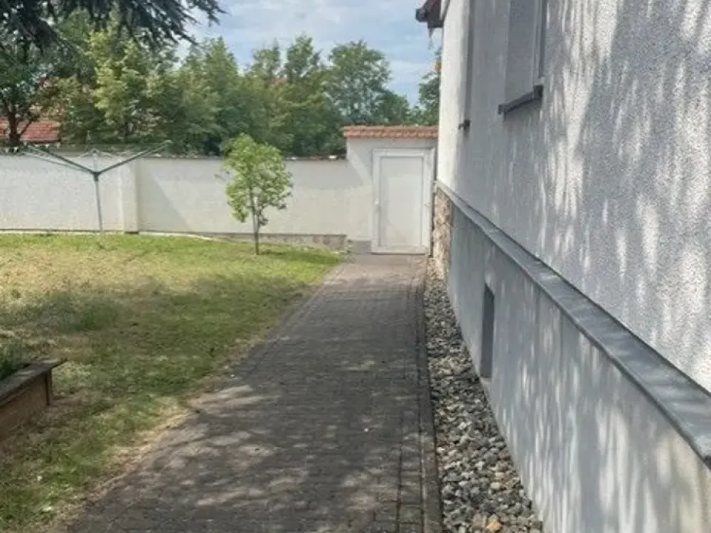 Cozy 3-Room Apartment in the Attic in a Quiet Location in Riethnordhausen