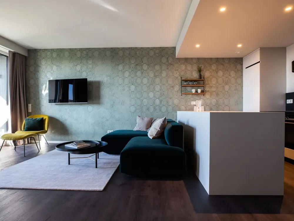 #behomie: Furnished Living in Medienhafen with All Inclusive Rent #home