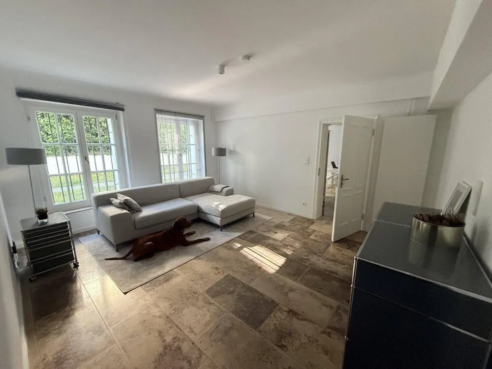 Furnished Apartment in Historic Villa with Exclusive Location on the Cologne Riviera