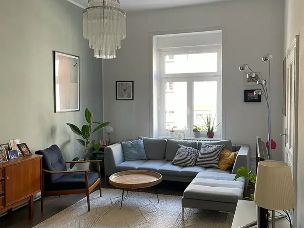 Charming 4-Room Old Building Apartment in Sachsenhausen-Nord