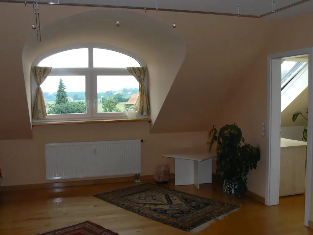 Bright FURNISHED Attic Apartment in Ravensburg-Schmalegg