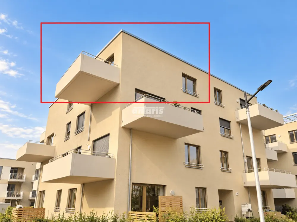 antaris Immobilien GmbH ** 2-room apartment with balcony + roof terrace in prime location at Steigereck **