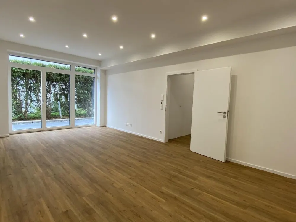 3-Room Apartment in Dream Location with Kitchen and Terrace