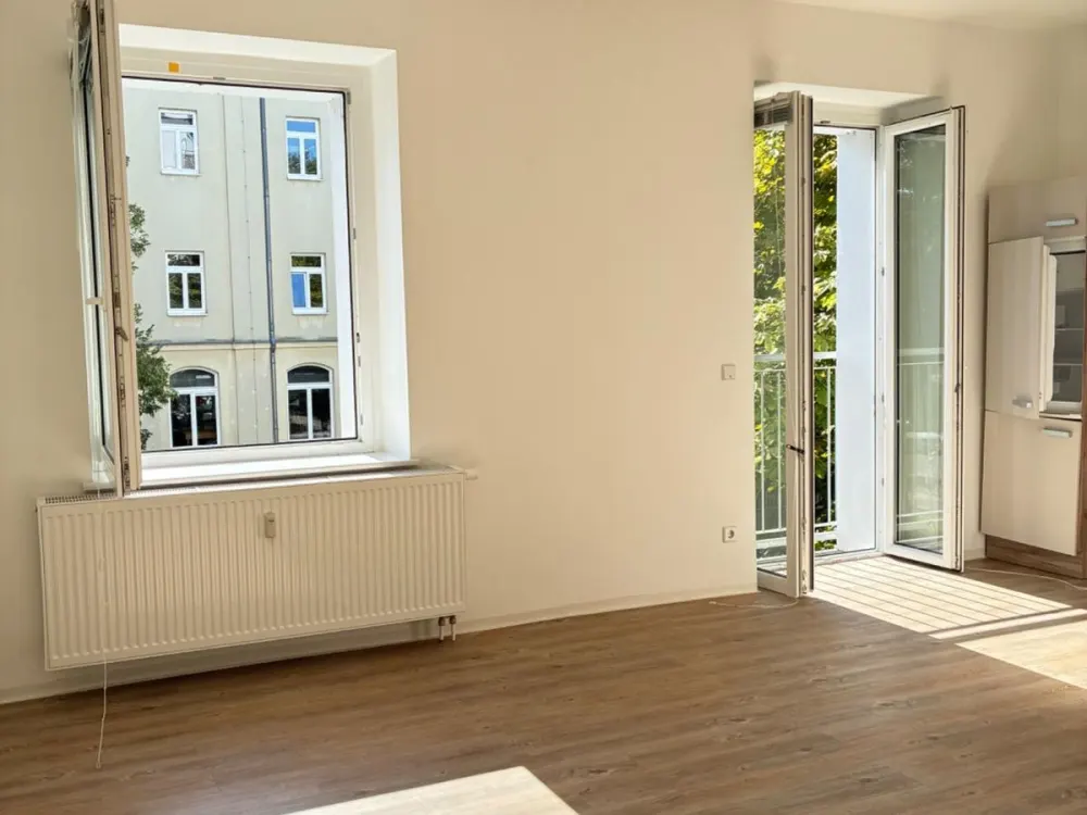 Einzimmer-Apartment mit Balkon und Einbauküche in Dresden, Bärensteiner Str.