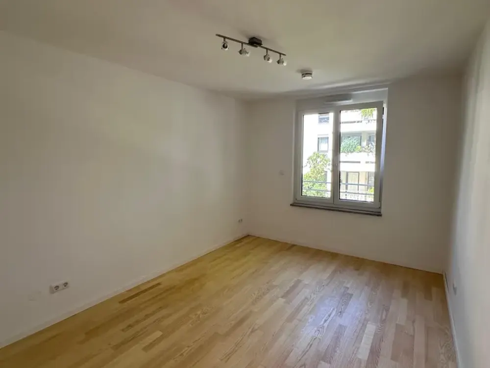 2 Zimmer Wohnung inkl. TG-Stellplatz - im Münchner Osten