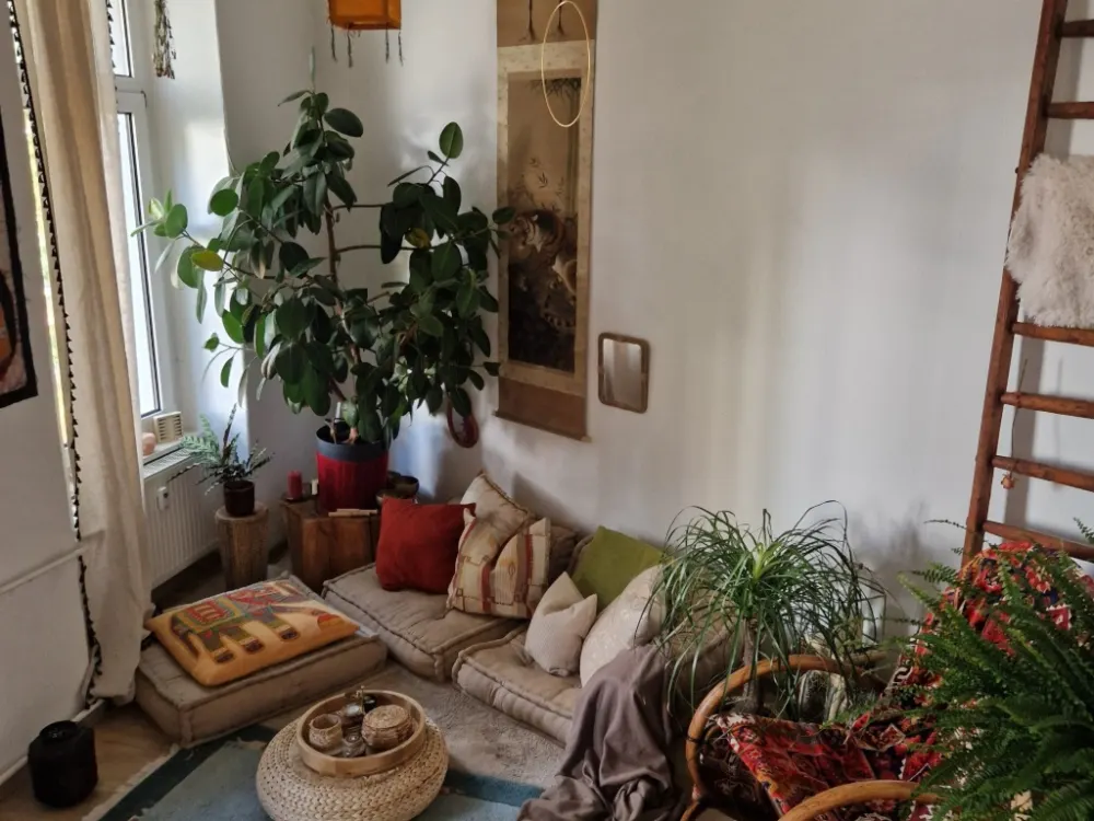 Sublet 6-Person Shared Apartment
