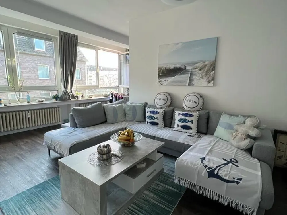 Pretty Apartment with Balcony in the Heart of Pempelfort!
